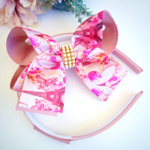 laço de fita para cabelo