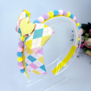 tiara para bebê bombom e coração