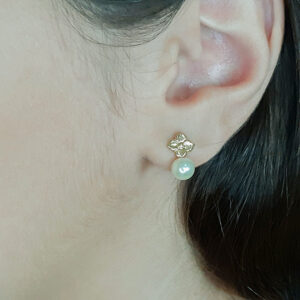 Brinco Infantil Banhado a Ouro 18k Lacinho com Pérola Antialérgico