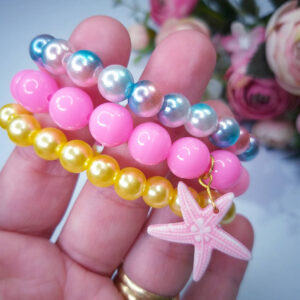 Pulseira de Pérolas Dourada e Flor